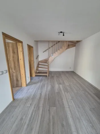 Pronájem rodinného domu, Tuchlovice, Karlovarská, 79 m2