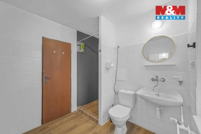 Pronájem bytu 1+1, Náchod, Raisova, 32 m2