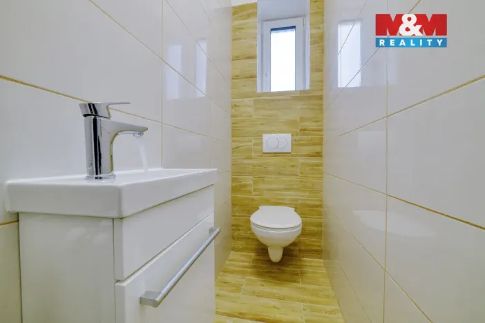 Prodej činžovního domu, Luby, Revoluční, 218 m2