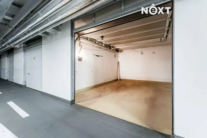 Pronájem bytu 3+kk, Praha - Vysočany, Podnádražní, 100 m2