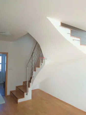 Pronájem rodinného domu, Ostrava, Připojená, 120 m2