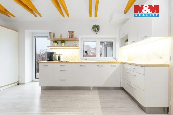 Prodej bytu 2+kk, Mikulov, Koněvova, 36 m2