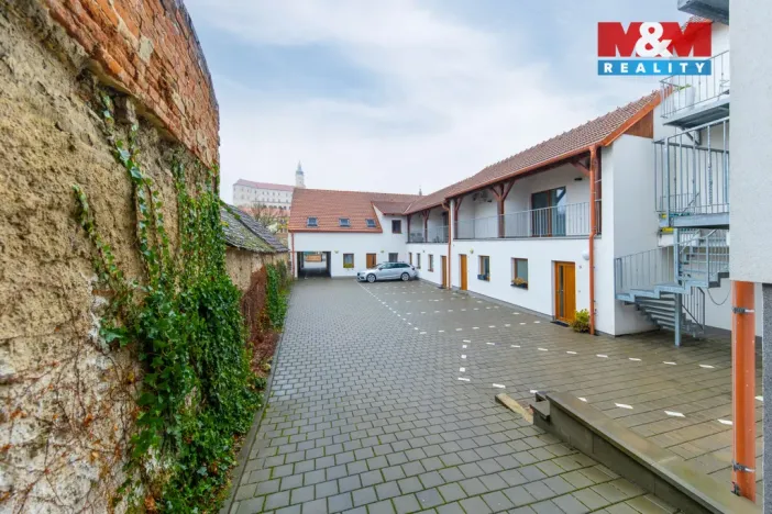 Prodej bytu 2+kk, Mikulov, Koněvova, 36 m2