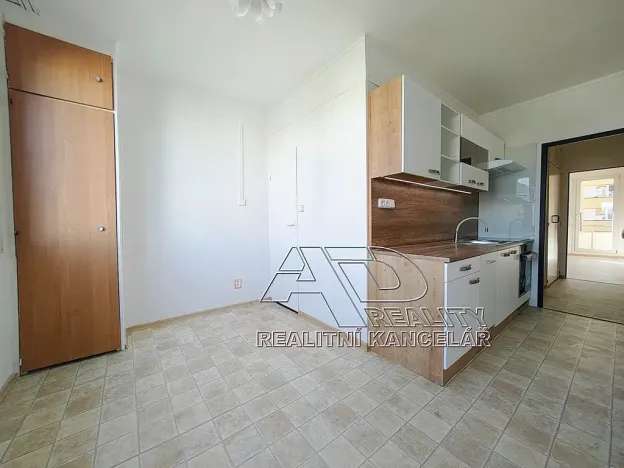 Pronájem atypického bytu, České Budějovice, Branišovská, 61 m2