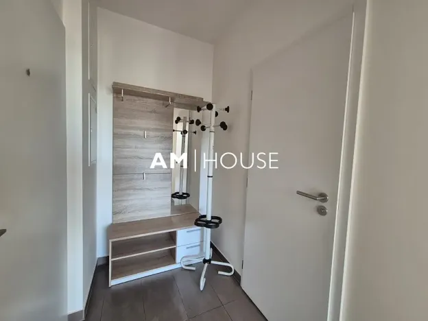 Pronájem bytu 3+kk, Praha - Strašnice, Zvěřinova, 95 m2