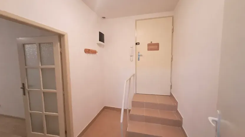 Pronájem bytu 1+kk, Praha - Braník, Pod vinohradem, 27 m2