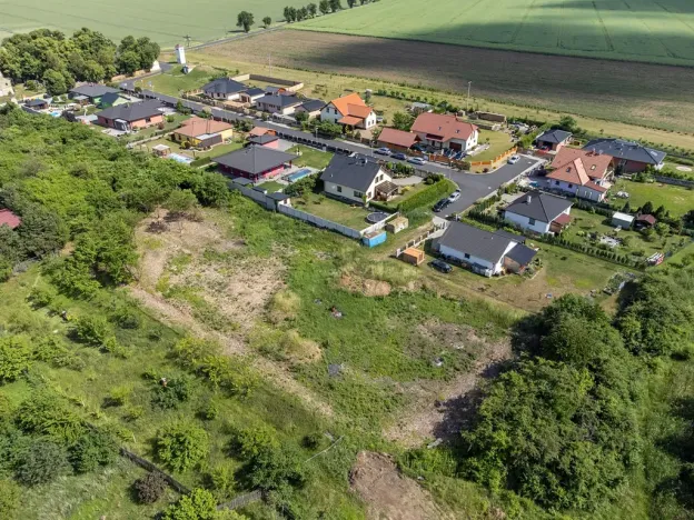 Prodej pozemku pro bydlení, Havraň, 785 m2