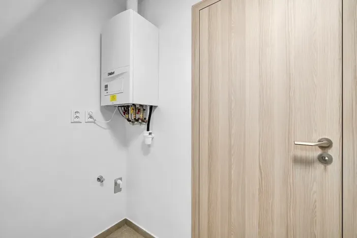 Pronájem bytu 2+1, Praha - Smíchov, Grafická, 64 m2