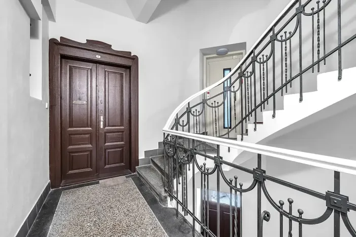 Pronájem bytu 2+1, Praha - Smíchov, Grafická, 64 m2