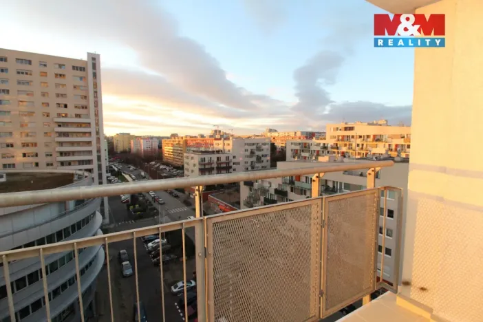 Pronájem bytu 3+kk, Praha, Petržílkova, 87 m2