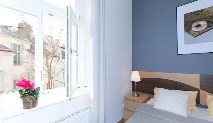 Pronájem bytu 3+kk, Praha - Vinohrady, Na Kozačce, 60 m2