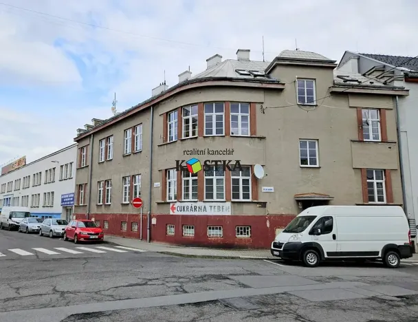 Prodej obchodního prostoru, Nový Jičín, Dolní brána, 2500 m2