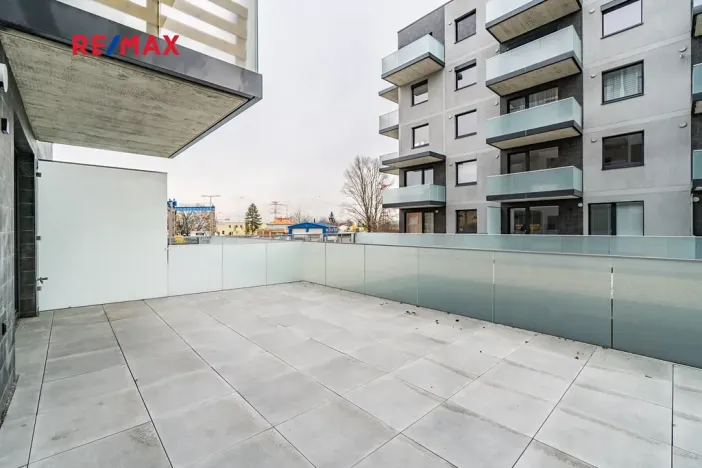 Prodej bytu 2+kk, Praha - Prosek, Čakovická, 43 m2