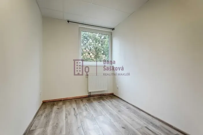 Pronájem bytu 2+kk, Jindřichův Hradec, Miřiovského, 34 m2
