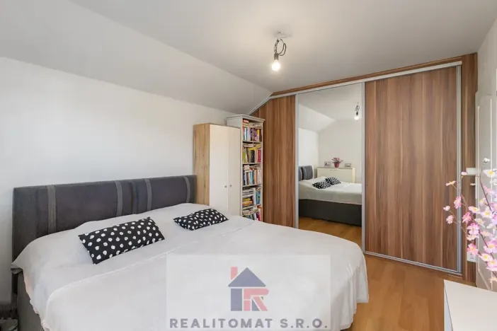 Pronájem rodinného domu, Horoušany, Na Svahu, 133 m2