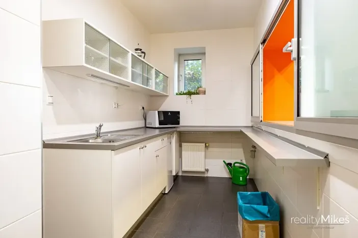 Prodej výrobních prostor, Liberec, Malodoubská, 3613 m2