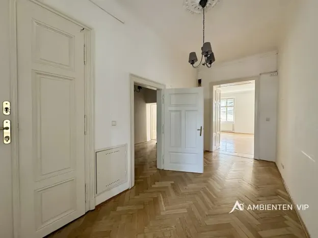 Pronájem kanceláře, Brno, třída Kpt. Jaroše, 316 m2