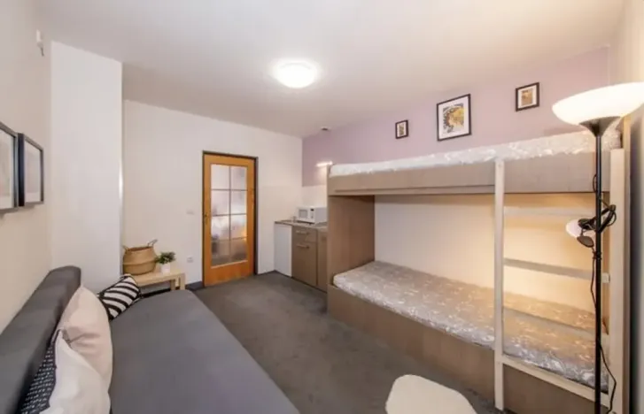 Pronájem bytu 2+kk, Praha, U Santošky, 50 m2