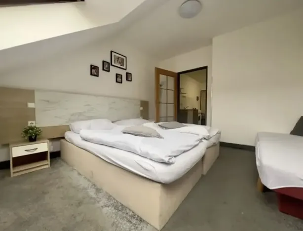 Pronájem bytu 2+kk, Praha, 50 m2