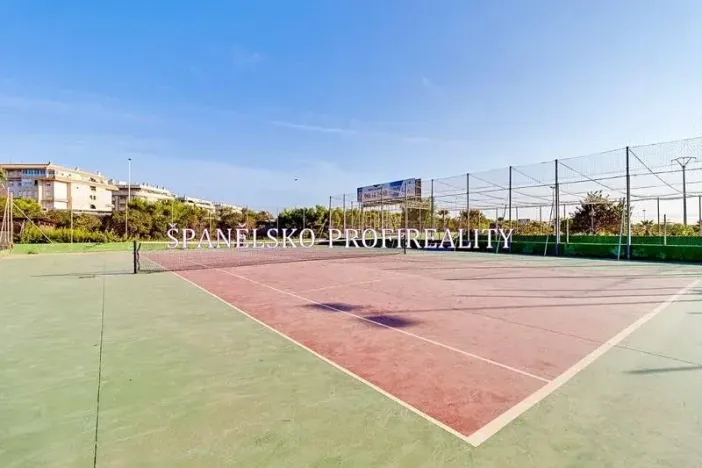 Prodej rodinného domu, Torrevieja, Španělsko, Ronda César Cánovas Girada, 50 m2