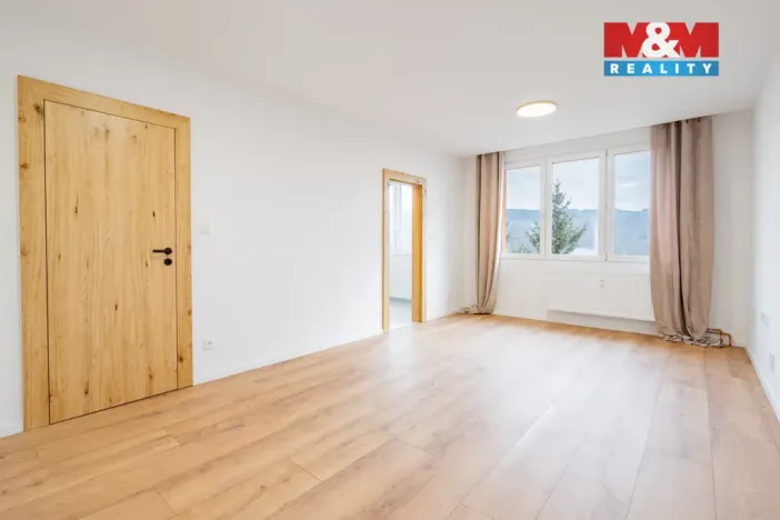 Prodej bytu 2+1, Český Krumlov - Plešivec, Sídliště Plešivec, 57 m2