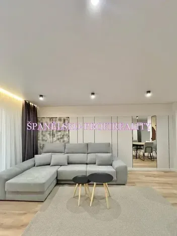 Prodej bytu 3+kk, Torrevieja, Španělsko, Calle Concordia, 85 m2