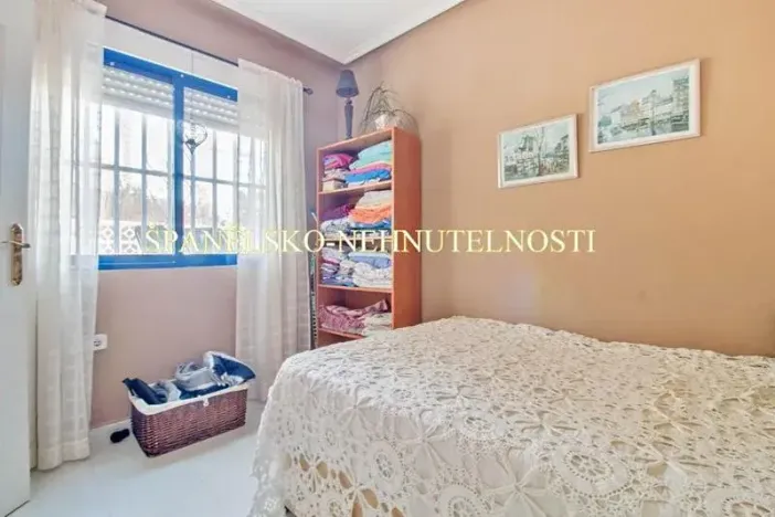 Prodej bytu 4+kk, Torrevieja, Španělsko, 61 m2