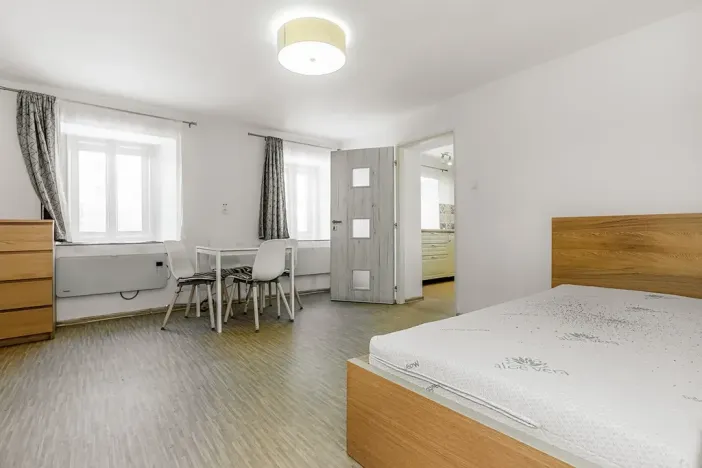 Pronájem bytu 2+1, Kaplice, Dlouhá, 48 m2