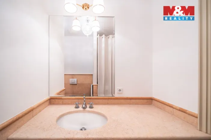 Pronájem bytu 1+kk, Praha - Josefov, Valentinská, 31 m2