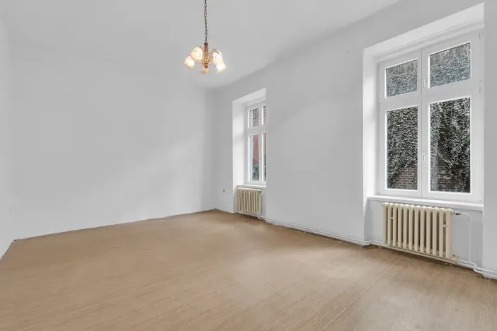 Prodej bytu 2+1, Hradec Králové, Komenského, 98 m2