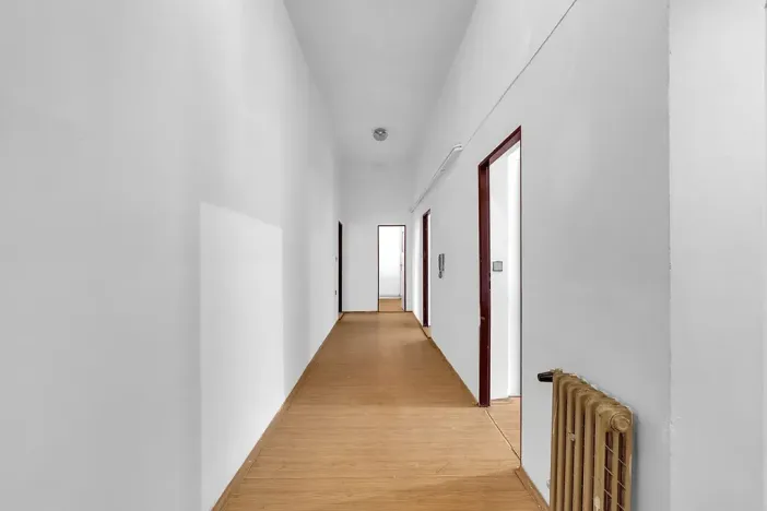 Prodej bytu 2+1, Hradec Králové, Komenského, 98 m2