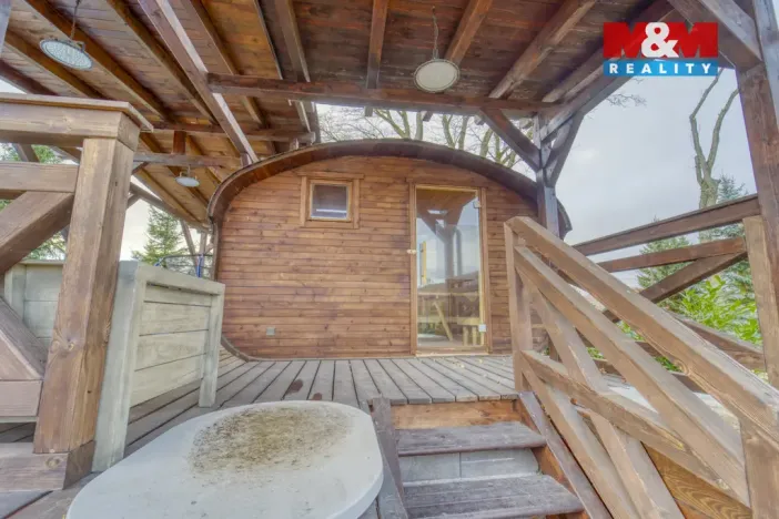 Prodej obchodního prostoru, Stružná, 562 m2