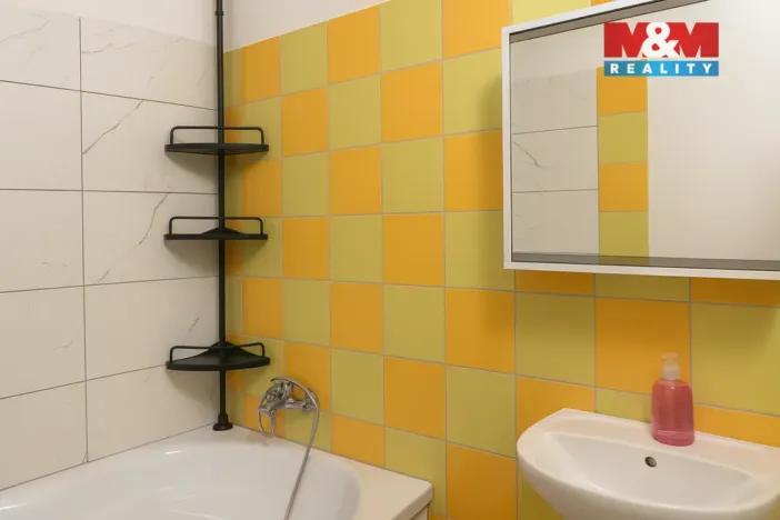 Prodej bytu 3+1, Nepomyšl, 90 m2