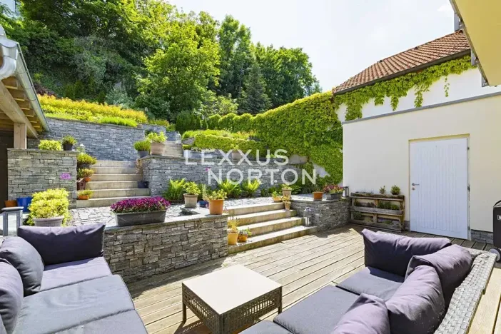 Pronájem rodinného domu, Praha - Střešovice, Nad hradním vodojemem, 217 m2