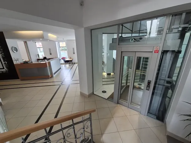 Pronájem kanceláře, Praha - Žižkov, Žerotínova, 130 m2