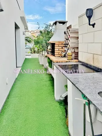 Prodej rodinného domu, Alicante, Španělsko, 110 m2