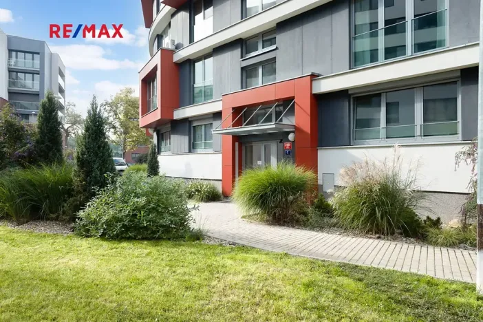 Pronájem bytu 2+kk, Praha - Libeň, Vojenova, 62 m2