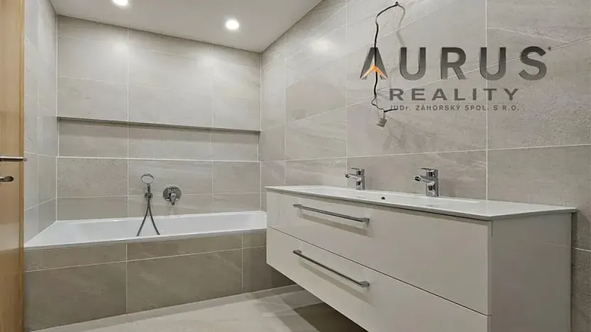 Pronájem bytu 4+kk, Praha - Nusle, Bělehradská, 116 m2