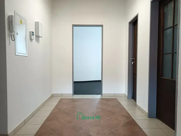 Pronájem kanceláře, Beroun, Plzeňská, 108 m2