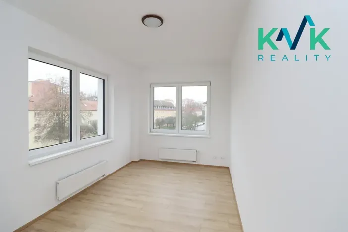 Pronájem bytu 3+kk, Karlovy Vary, Šumavská, 78 m2