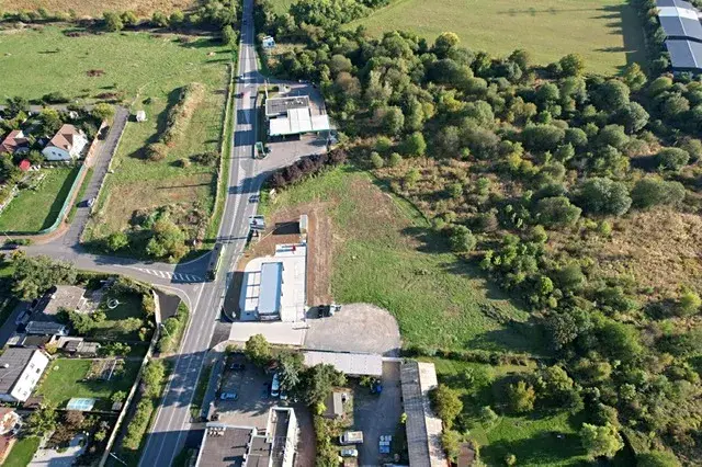 Pronájem komerčního pozemku, Praha - Kunratice, Vídeňská, 3852 m2