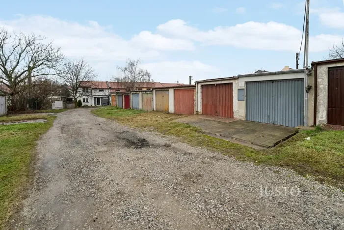 Prodej garáže, Šlapanice, Dlouhá, 16 m2