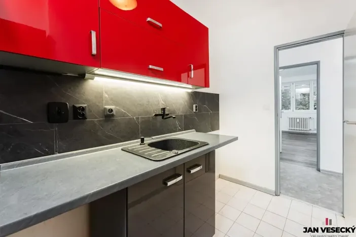 Pronájem bytu 3+1, Praha - Čakovice, U Párníků, 54 m2