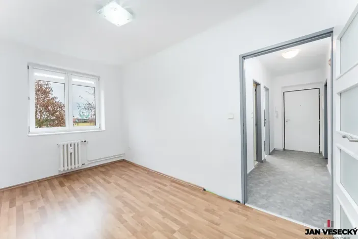 Pronájem bytu 3+1, Praha - Čakovice, U Párníků, 54 m2