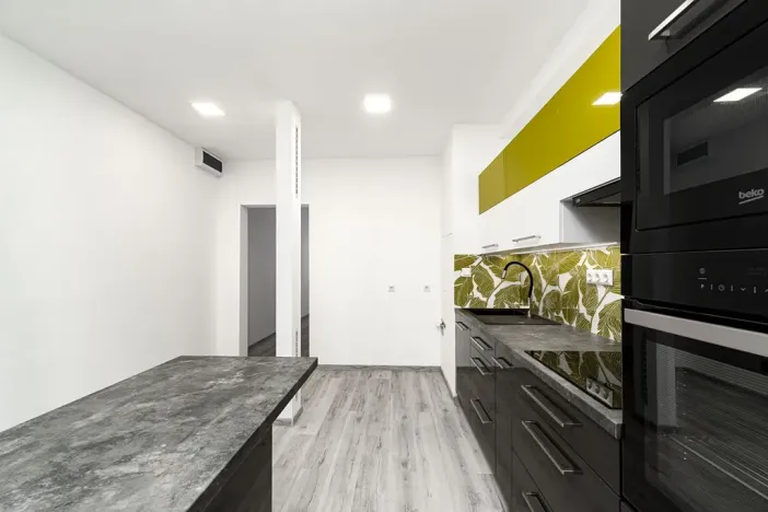 Prodej bytu 3+1, Ostrava, náměstí Antonie Bejdové, 73 m2