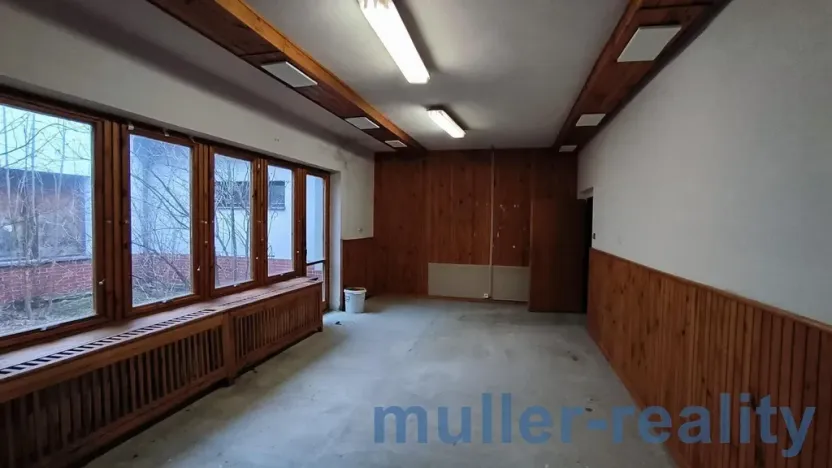 Prodej komerční, Žichovice, 753 m2