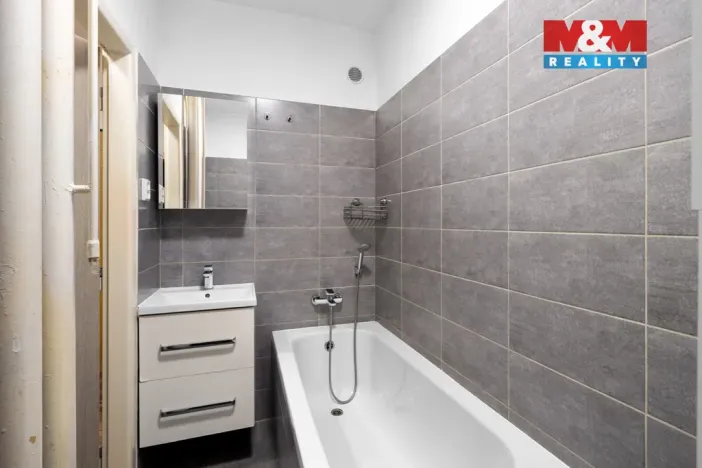 Prodej bytu 2+1, Kralupy nad Vltavou - Lobeček, Štefánikova, 52 m2