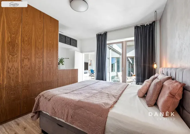 Prodej bytu 3+kk, Oslavany, náměstí 13. prosince, 76 m2