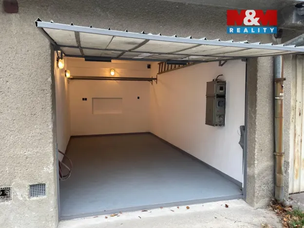 Pronájem garáže, Ostrava, 18 m2