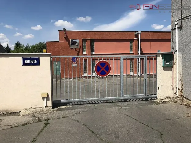 Pronájem garáže, Kladno, Bellevue, 17 m2